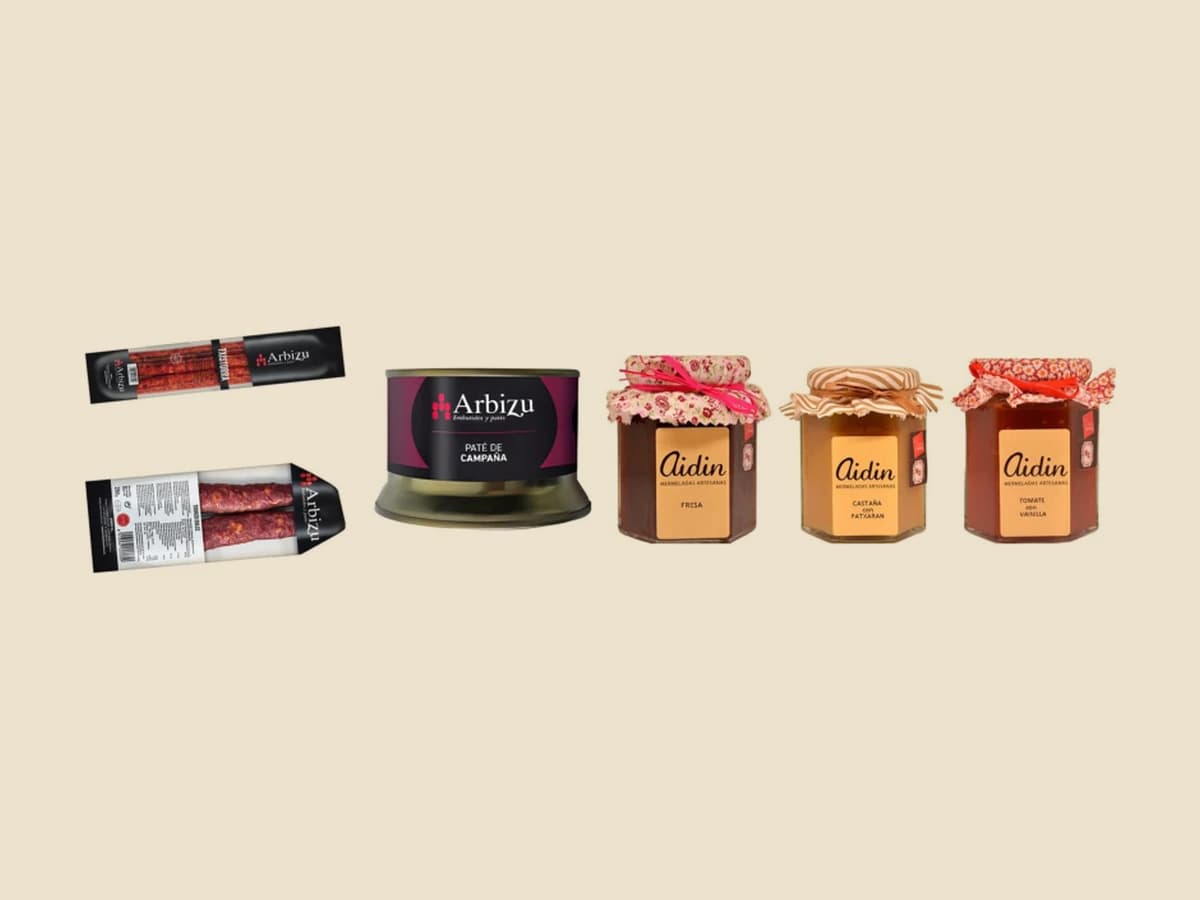 Paté de campaña de Arbizu o paté de hígado de Beola, con mermelada de cebolla confitada de Aidin y Unsi Terrazas Garnacha Tinta