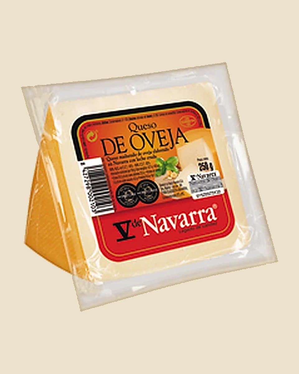 LVN CUÑA DE QUESO OVEJA V NAVARRA AHUM. 250 G.